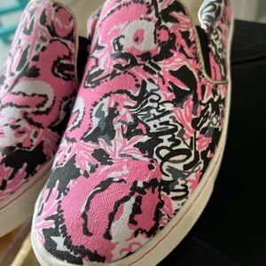 Lilly Pulitzer Julie Slip on pink Sneakers sz 6 hanging with My Boo Panda